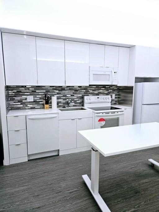 Tremont Smart 11 - A Kcm Property Кливленд Экстерьер фото