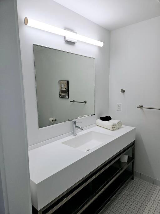 Tremont Smart 11 - A Kcm Property Кливленд Экстерьер фото